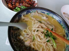 招牌黄鱼面-明呈黄鱼面馆(斜土路店)