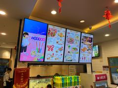 -小杨生煎(金山百联购物中心3楼店)