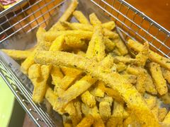 -BHC炸鸡(明洞总店)