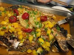 -鸣记脆皮烤鱼·海鲜烤鱼(三八广场店)