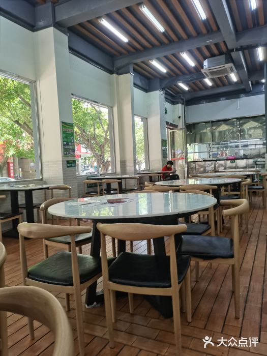 阿水土鸡(朝阳总店)靠窗位图片