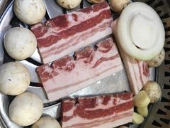 -草家酱蟹炭火烤肉店(珲春南路一店)