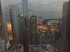 -香港华美达海景酒店