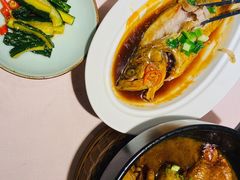 石锅臭鳜鱼-披云徽宴(石景山店)
