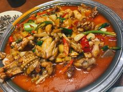 -老滇山寨•云南特色菜•地方菜•民族风情歌舞表演(金碧店)