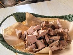 -北关桥老吨熏肉