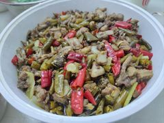 -廖哥泡椒兔(峨眉店)