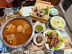 -一群羊手扒肉·火锅·早茶(远东公寓店)