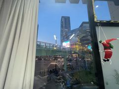 -GYMPLUS私教健身会馆(大悦城店)
