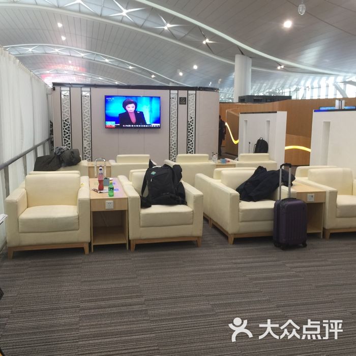 银川河东机场头等舱休息室