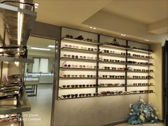 -潘多拉眼镜·蔡司依视路明月(潘家园店)