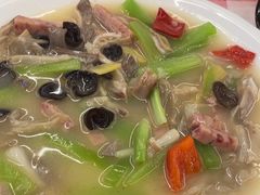 -洪霞餐馆·川菜·鲜货现炒(两江春城店)