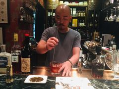 -DM Distiller & Mixologist Whisky Cocktail Bar