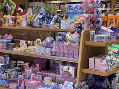 -良品铺子(长和国际店)