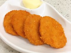 酥脆鲜虾饼搭沙拉酱-芬芳甜品(同福路店)