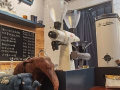 -Be Lived Cafe比例咖啡(摩天轮店)