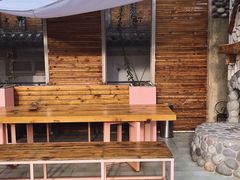 -喵屿·大理花园猫咖