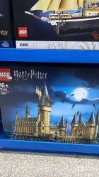 -逝水玩具折扣店