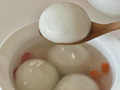 黑洋酥汤团-王家沙点心店(南京西路总店)