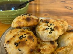 葱肉小烤饼-衢州杨家巷烤饼(国金中心店)
