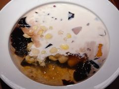 -RUXU入续糖水铺与包(卓悦中心店)