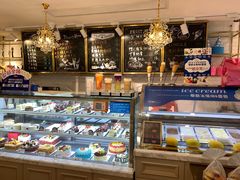 面包甜点陈列柜-TOUCH泰奇(金桥长岛路店)