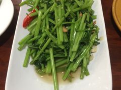 -Dang restaurant (patong phuket)