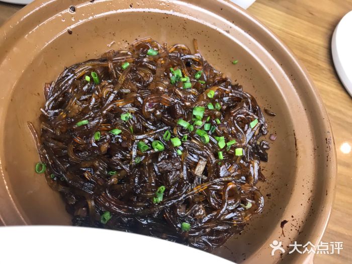 有红鸡毛店·川菜(建设路店)图片