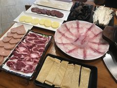 -鱼遇木桶斑鱼火锅(塔湾店)