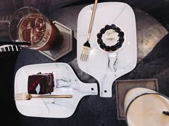 -UNI UNI(环亚凯瑟琳店)