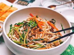 鸡丝凉米线-云海肴汽锅鸡·云南小炒(曲江大悦城店)