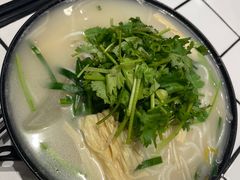 -肥汁米蘭香港米线(长宁来福士店)