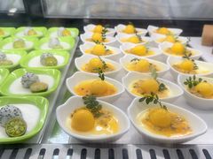 -亚洲国际大酒店·云顶阁旋转自助餐厅