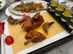 -朱记乳鸽王·非遗石岐乳鸽·全鸽宴(大兴旗舰店)
