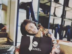 -CHANEL(戴高乐机场T 2E店)