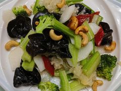 -六和聚传统烤鸭.天津菜(和平店)