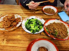 -冶建镜子·老南昌大排档·江西虾王(总店)