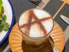 -Common Table · Brunch & Coffee