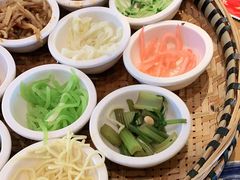 -包整·丝娃娃(一览甲秀楼风景店)