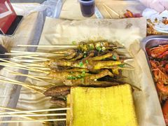 -老街烧烤大排档·地道湖北菜·龙虾馆(汉口火车站店)