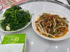 -丹水桥地锅鱼·翘嘴鲌·地方特色全鱼宴(丹江口大坝店)
