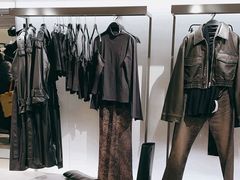 -ZARA(万达广场二七店)