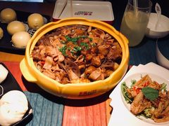 -多嘴超级肉蟹煲(杉杉国潮主题店)