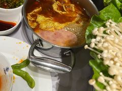 -红鼎豆捞·非遗鲍皇汤火锅(宝丰路店)