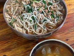 -正宗杨记普洱酸醋米线(总店)