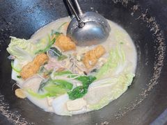 -陈大锅·岳阳鱼馆·地道岳阳菜(美食街店)