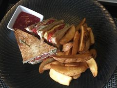 -上海虹桥西郊假日酒店