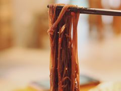 特色现压冷面-聚合鑫东北熏酱熟食麻辣面(长阳店)