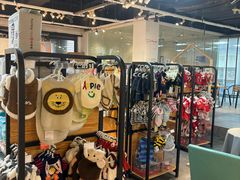 -大型宠物商超·宠海王国·宠物猫狗活体·用品·美容(新世界百货重庆店)