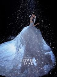 -雪中彩影婚纱摄影·微光艺术中心